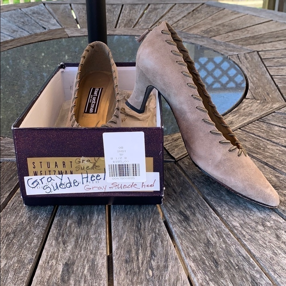 Stuart Weitzman/New York Suede Heel. Size 8.5.​​​​​​​​​​​​​​​​​​​​​​